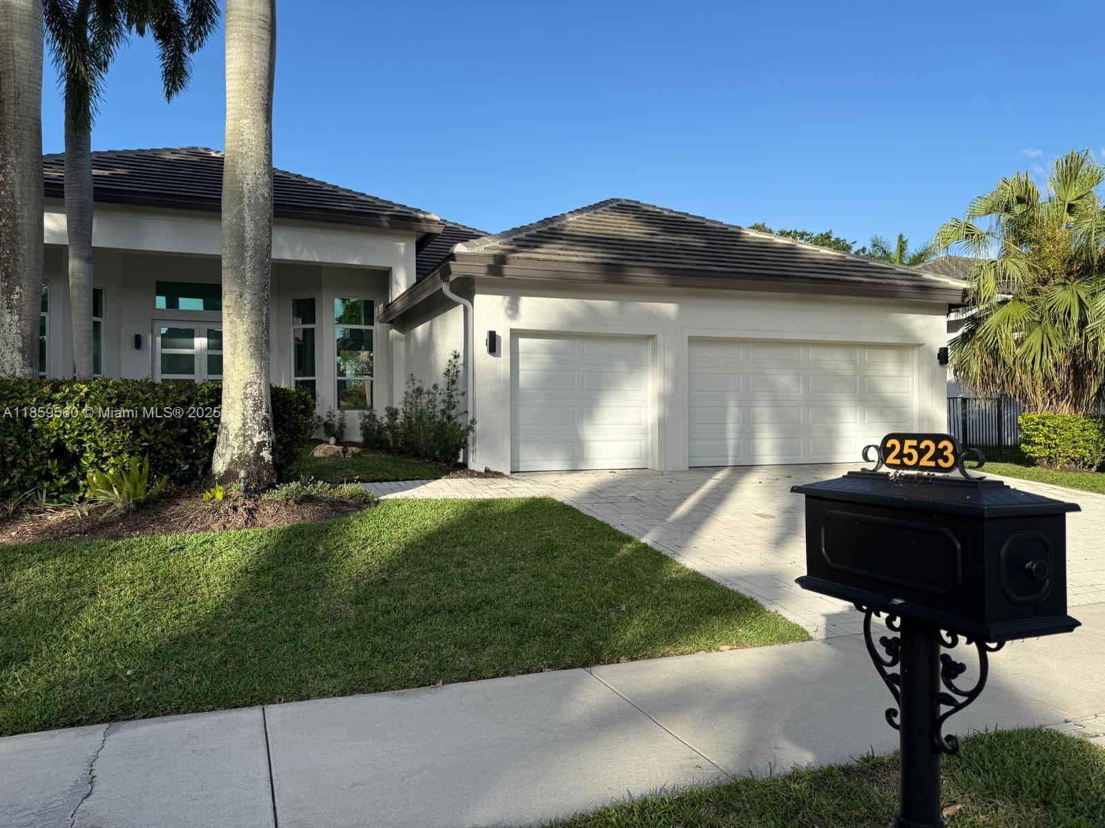 1ad5be0d-1078 2523 Montclaire Cir, Weston FL 33327 — #A11859560