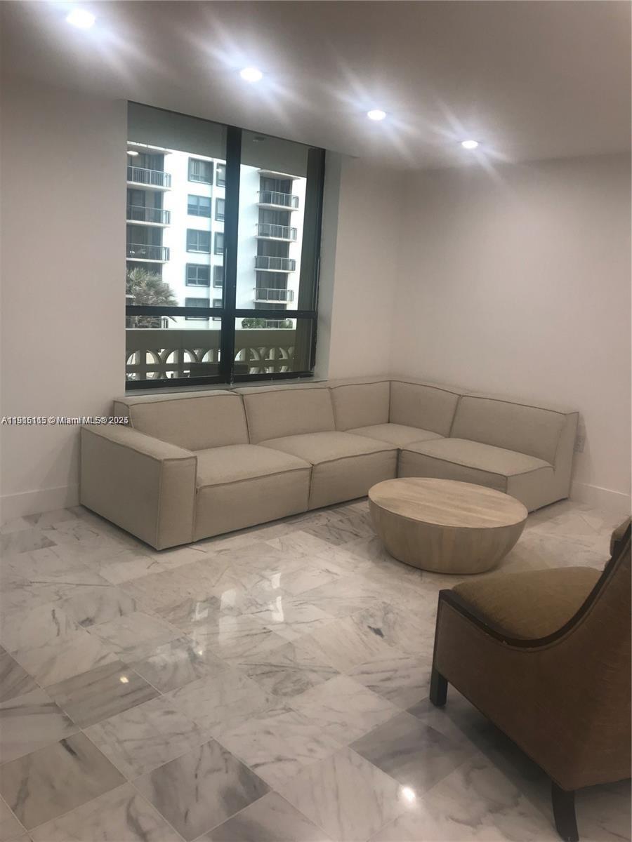 1ad5be0d-1087 10185 Collins Ave # 516, Bal Harbour FL 33154 — #A11915115
