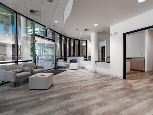 410 W 41st St # 103, Miami Beach FL 33140 — #A11891793