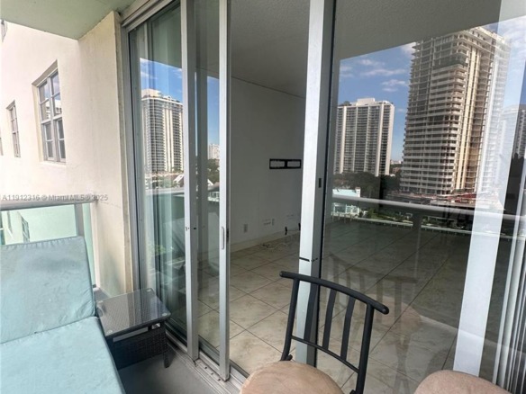 19390 Collins Ave # 1019, Sunny Isles Beach FL 33160 — #A11912316