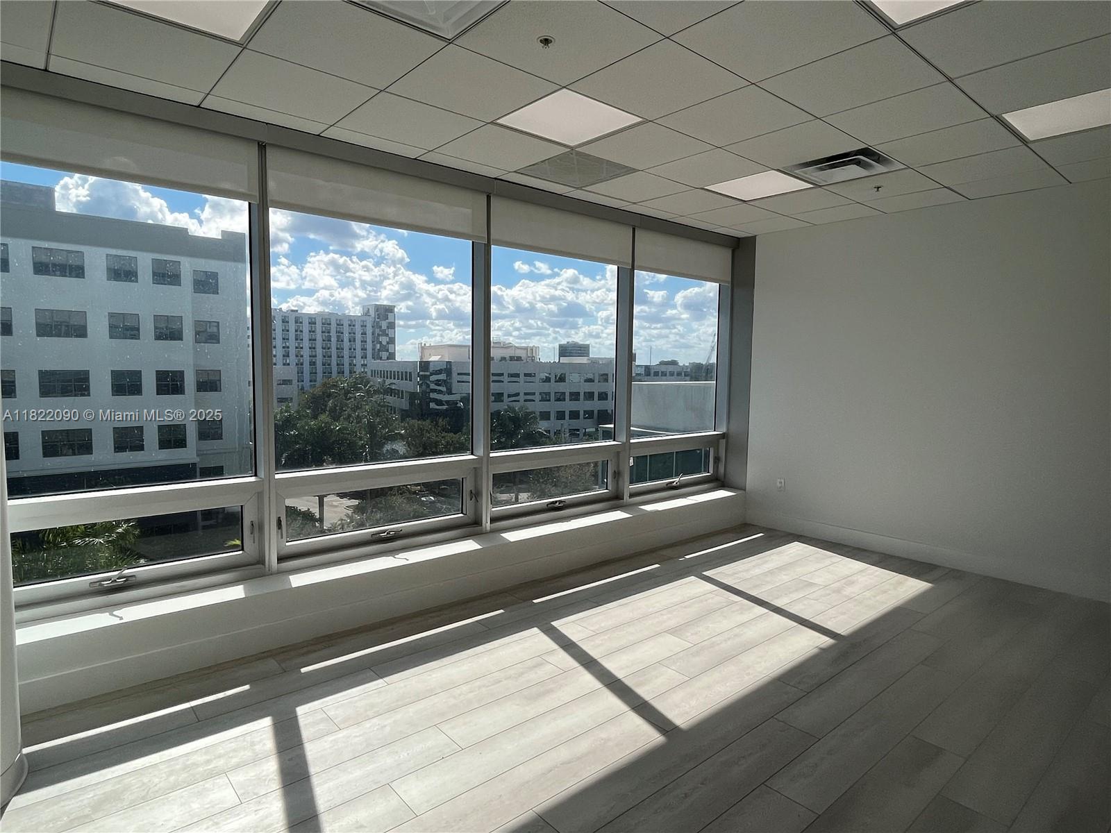 1ad5be0d-1118 20900 NE 30th Ave # 412, Aventura FL 33180 — #A11822090