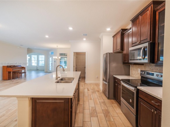 2547 Saint Lucia Cir, Vero Beach FL 32967 — #A11905103