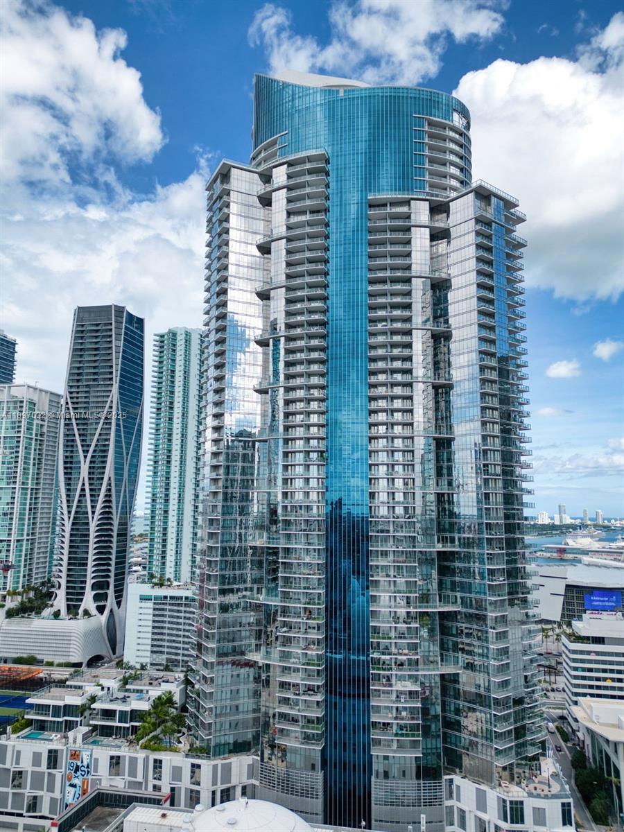1ad5be0d-1130 851 NE 1st Ave # 806, Miami FL 33132 — #A11897032