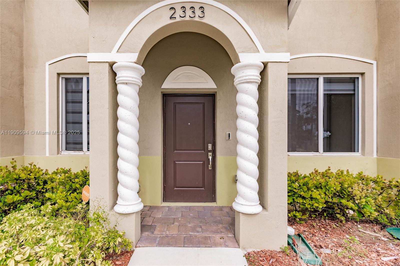 1ad5be0d-1146 2333 SE 10th St, Homestead FL 33035 — #A11909594