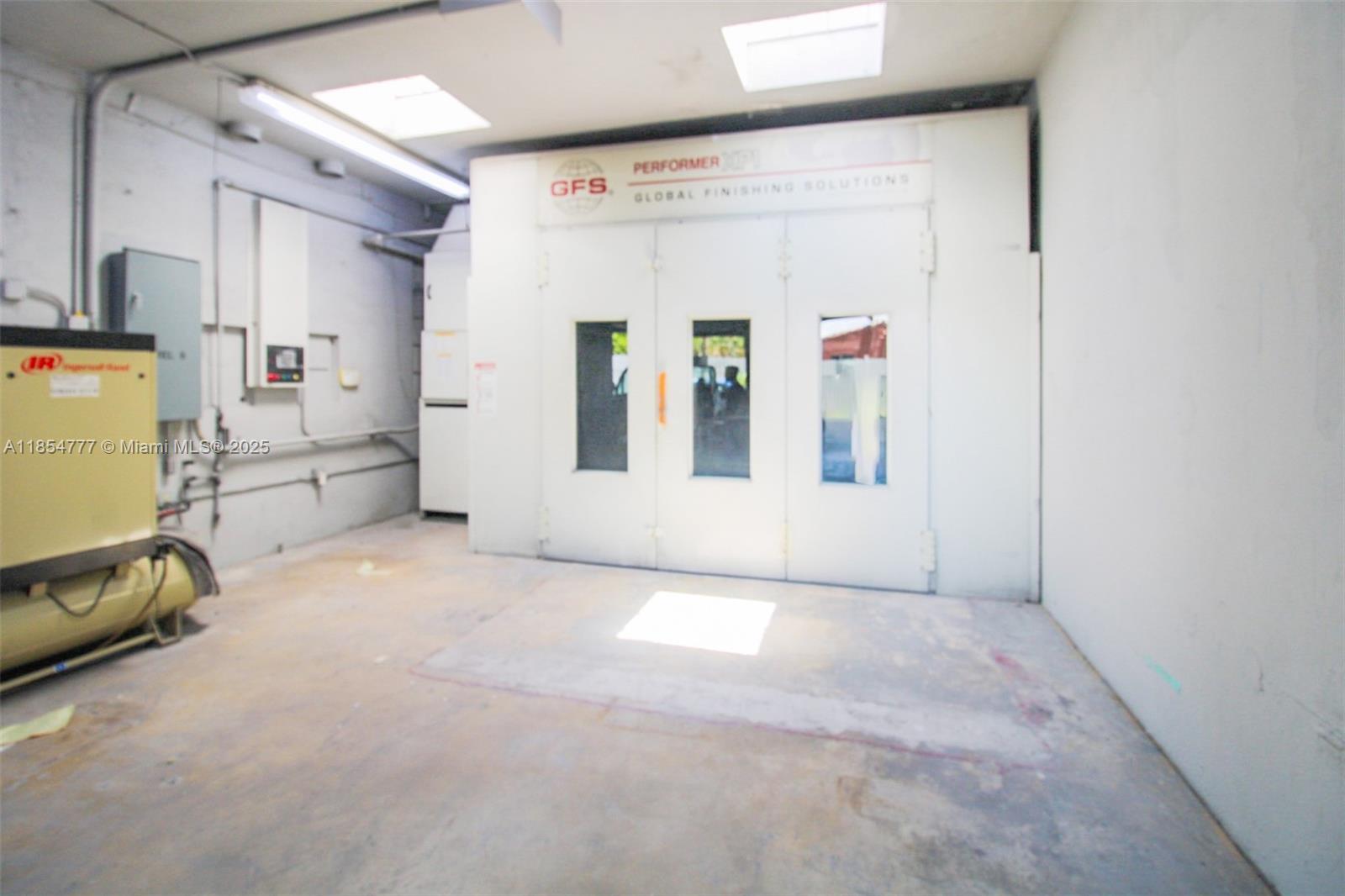 1ad5be0d-1152 500 S Dixie Hwy, Hollywood FL 33020 — #A11854777