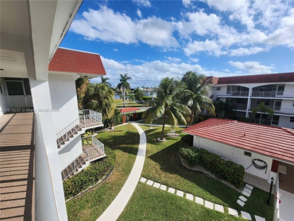 580 Egret Dr # 322, Hallandale Beach FL 33009 — #A11879237