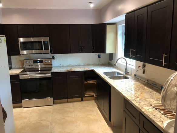14521 NW 16th Ct, Miami FL 33167 — #A11911633