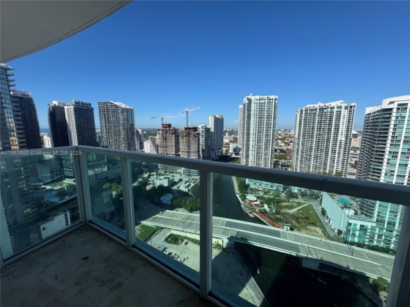 31 SE 5th St # 3817, Miami FL 33131 — #A11883890