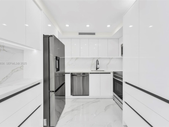 251 174th St # 1414, Sunny Isles Beach FL 33160 — #A11924656