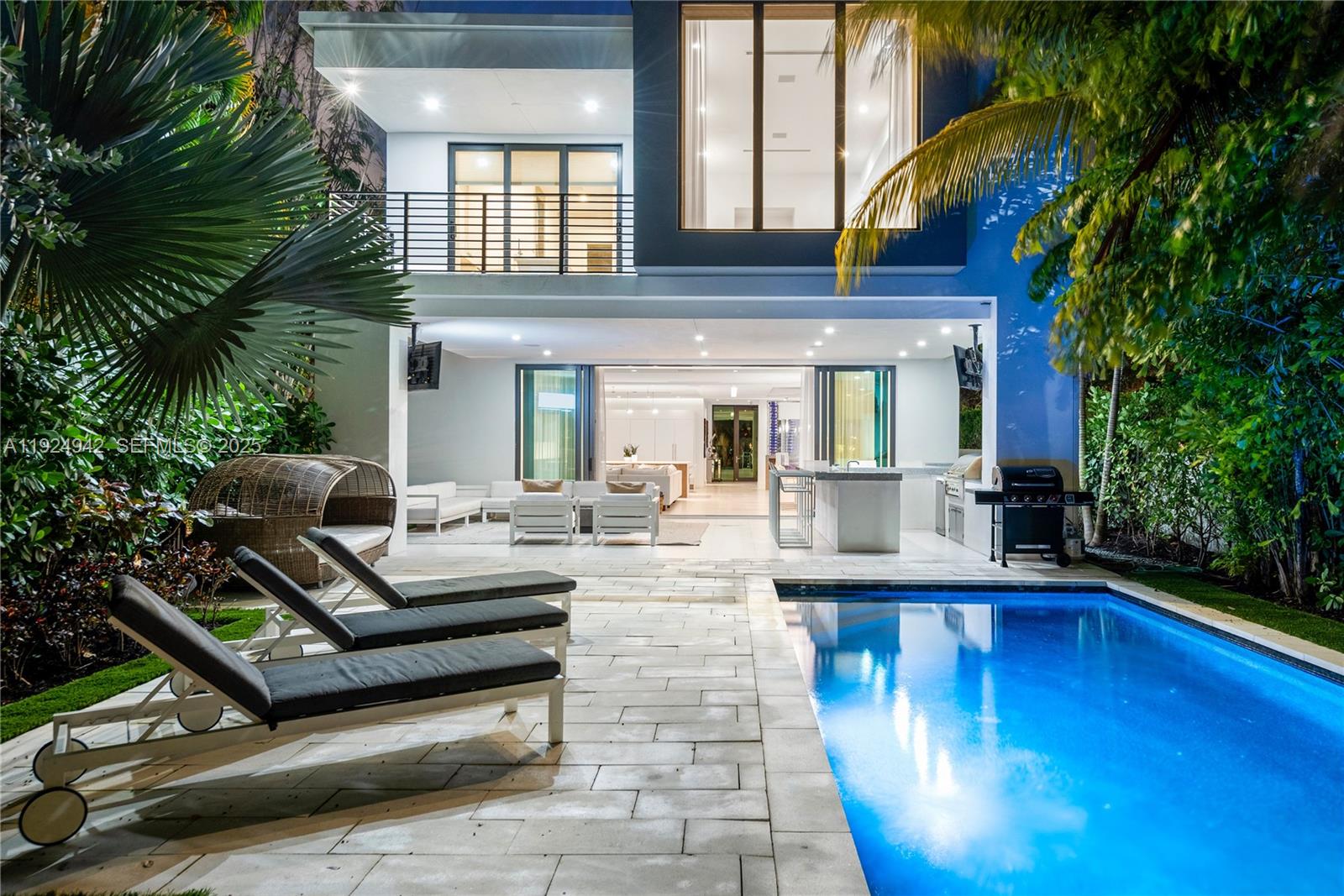 310 SE 11th Ave, Fort Lauderdale FL 33301 — #A11924942