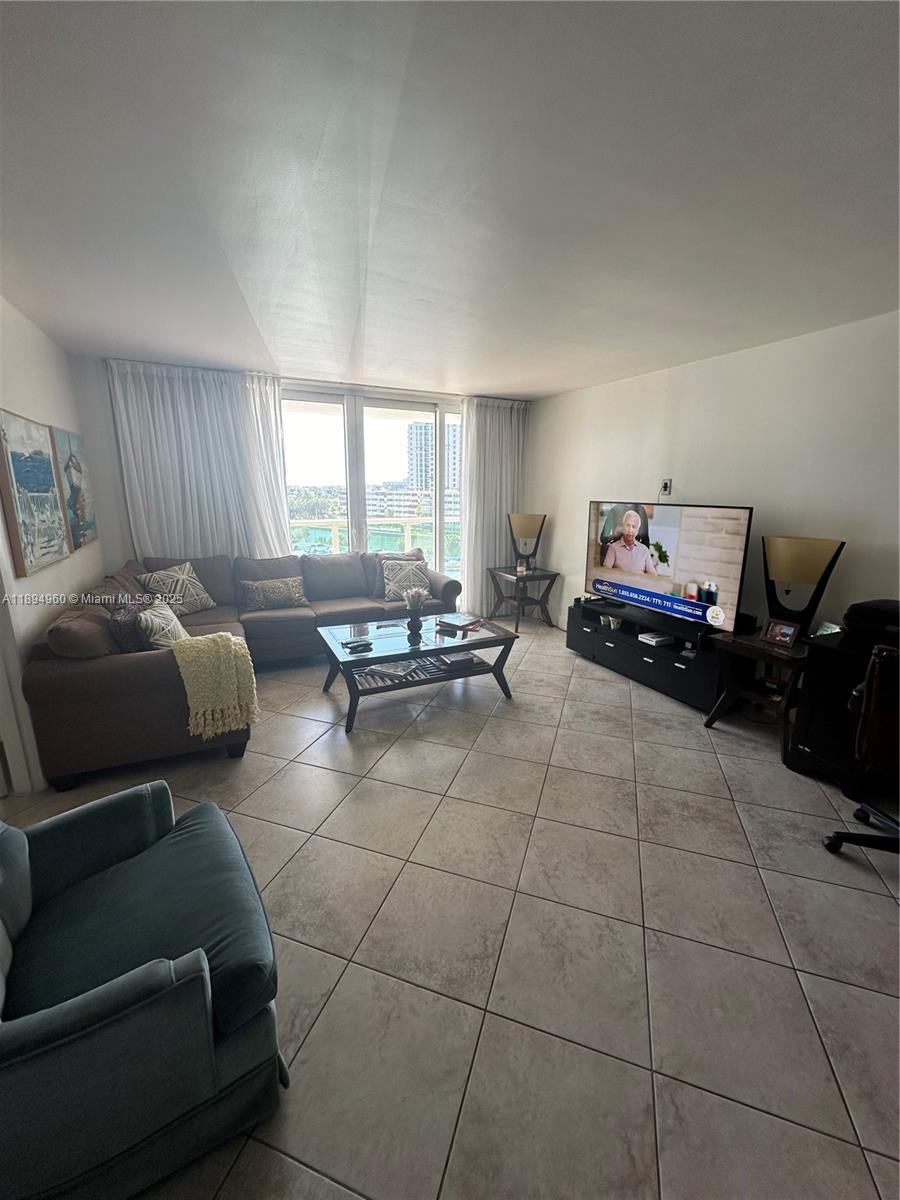 1ad5be0d-1377 100 Bayview Dr # 601, Sunny Isles Beach FL 33160 — #A11894960