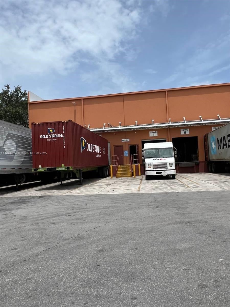 9667 NW 33rd St, Doral FL 33172 — #A11824074