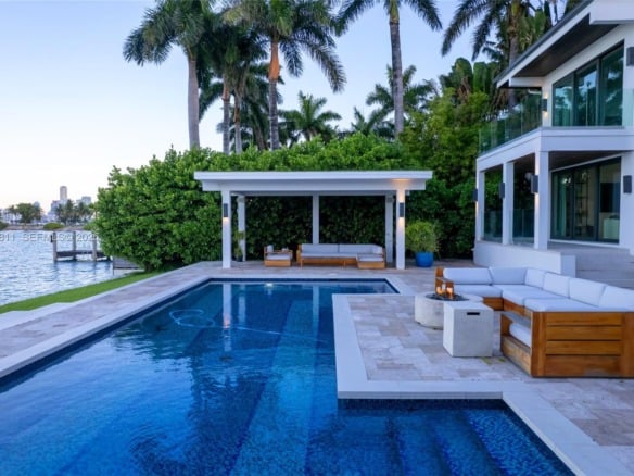 327 E Rivo Alto Dr, Miami Beach FL 33139 — #A11924811