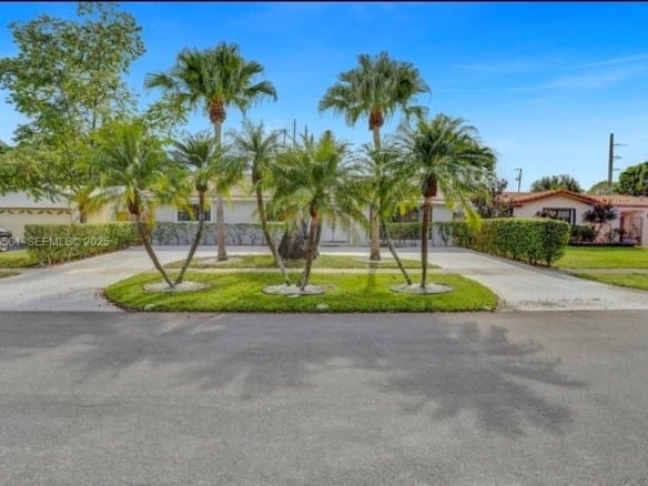 5500 Buchanan St, Hollywood FL 33021 — #A11925581