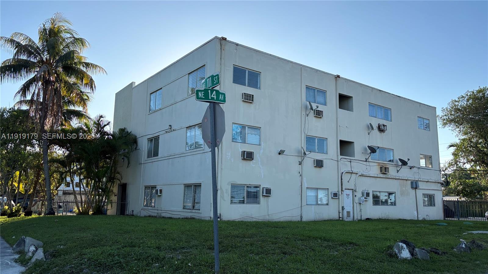 1ad5be0d-1427 1400 NE 111th St, Miami FL 33161 — #A11919179
