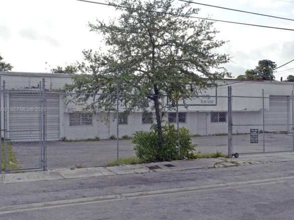 2175 NW 26th Ave, Miami FL 33142 — #A11925920