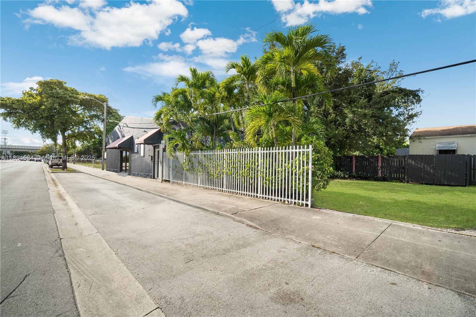 1ad5be0d-1456 2900 NW 11th Ave, Miami FL 33127 — #A11894524