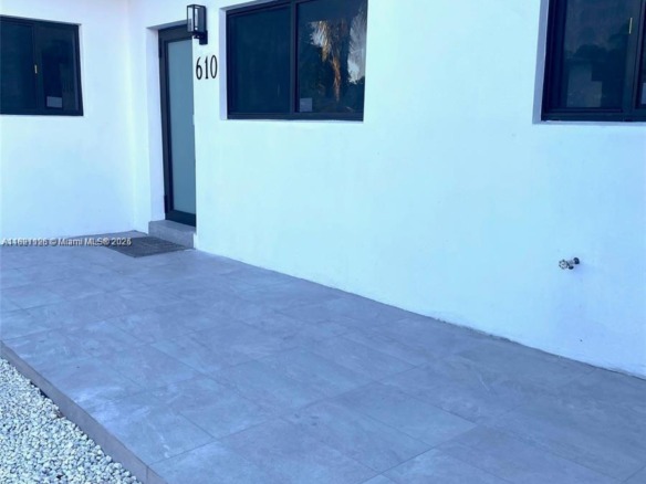610 NW 111th St, Miami FL 33168 — #A11821126