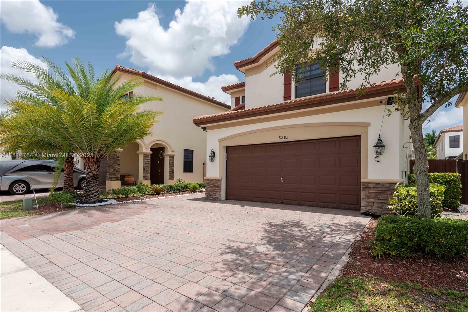 8885 NW 100th Pl, Doral FL 33178 — #A11818784