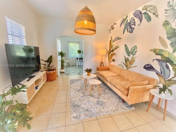 1872 SW 9th St, Miami FL 33135 — #A11927023