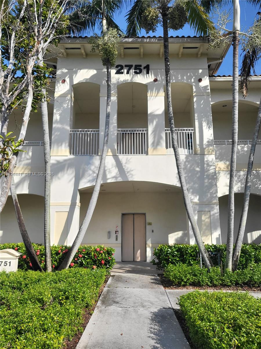 1ad5be0d-1554 2751 Executive Park Dr # 202, Weston FL 33331 — #A11926441