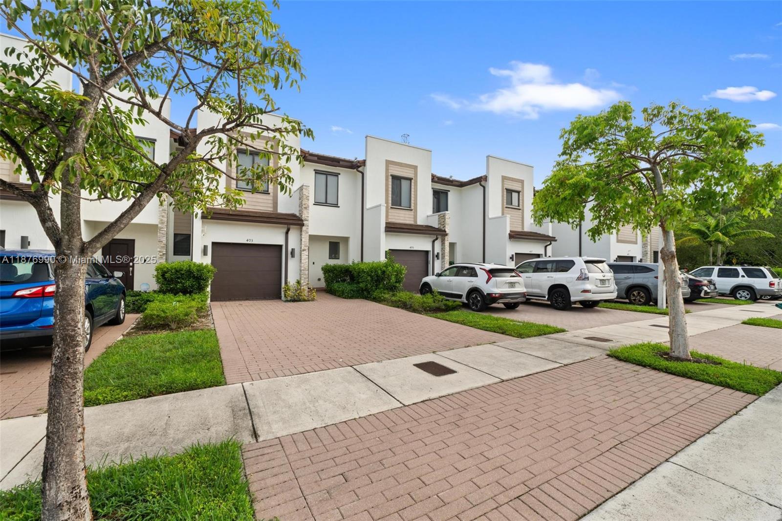 1ad5be0d-1598 403 NE 212th St, Miami FL 33179 — #A11876990