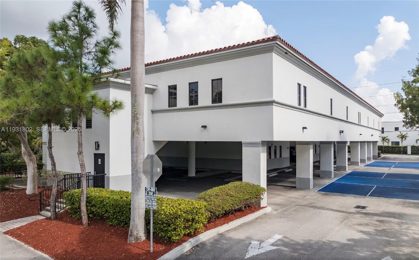 S 6900 SW 80th St, Miami FL 33143 — #A11931802