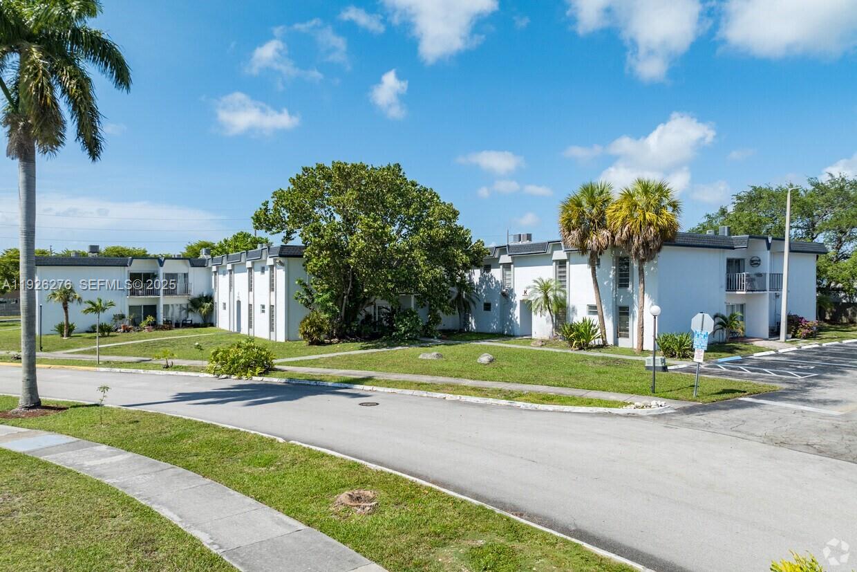 7250 SW 94th Pl # B6, Miami FL 33173 — #A11926276