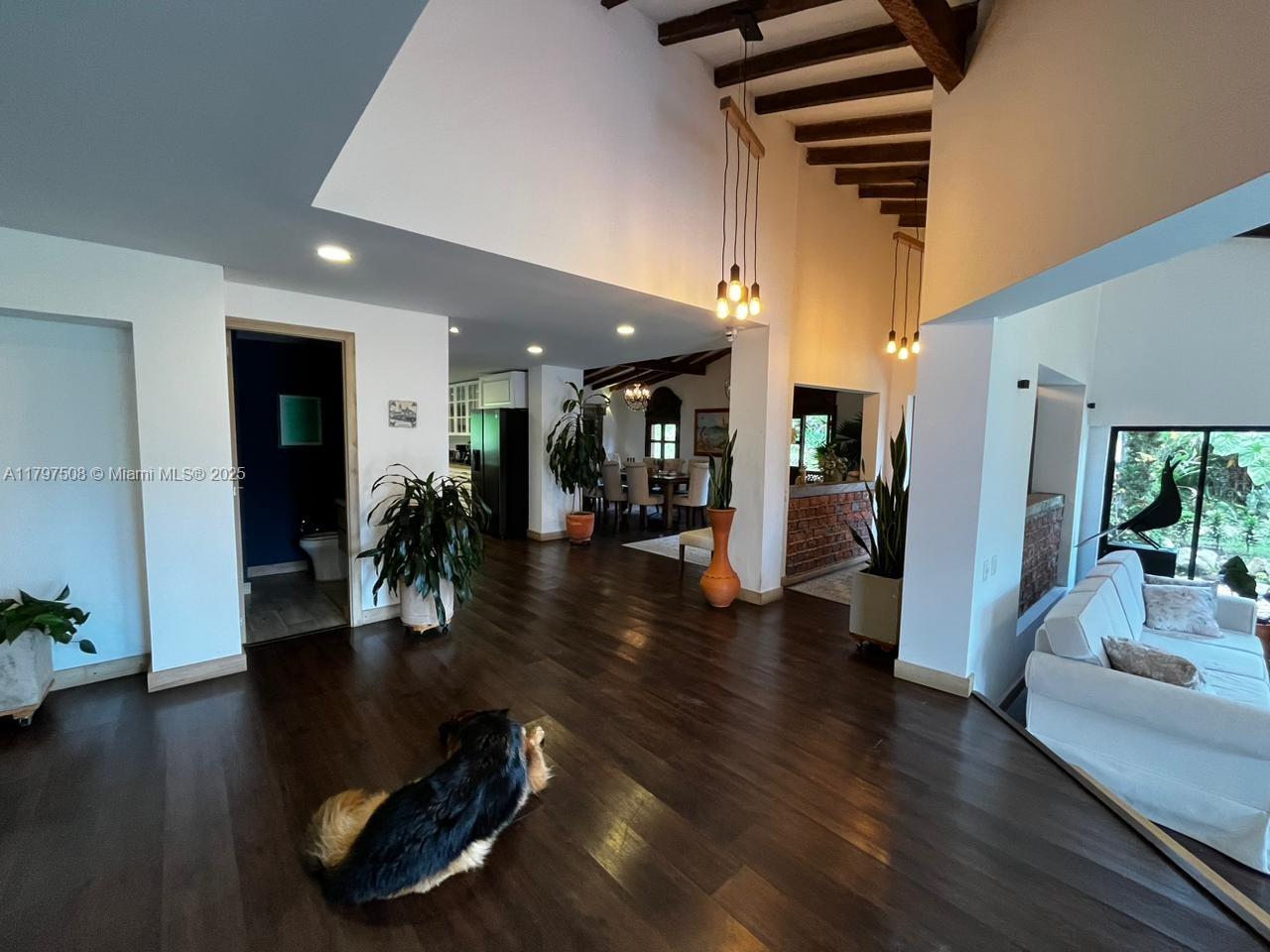 1ad5be0d-1675 123 El Retiro, 00000 — #A11797508