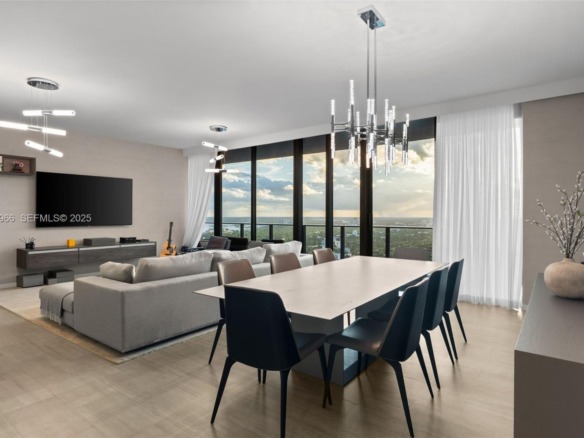 1000 Brickell Plz, Miami FL 33131 — #A11930966