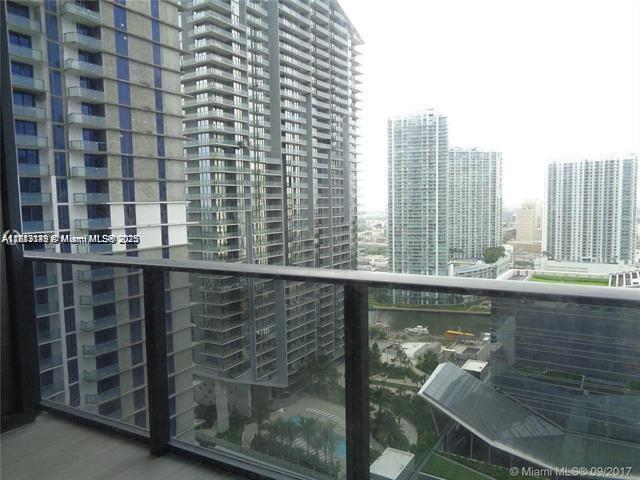 640