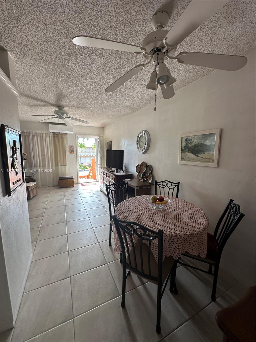 1ad5be0d-1778 920 SW 11th Ave # 12A, Hallandale Beach FL 33009 — #A11837592