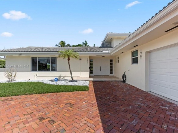 1961 NE 188th St, Miami FL 33179 — #A11914967