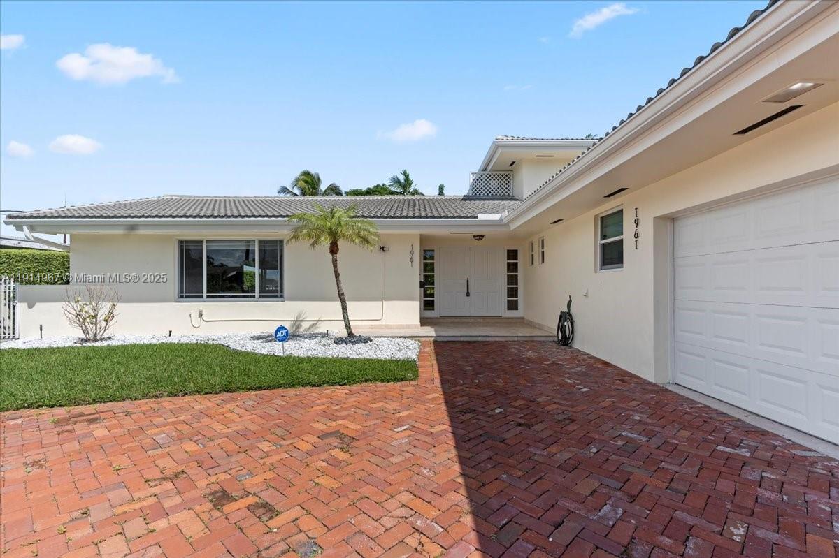 1ad5be0d-1828 1961 NE 188th St, Miami FL 33179 — #A11914967