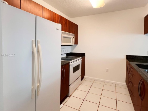 1200 Brickell Bay Dr # 2814, Miami FL 33131 — #A11890402