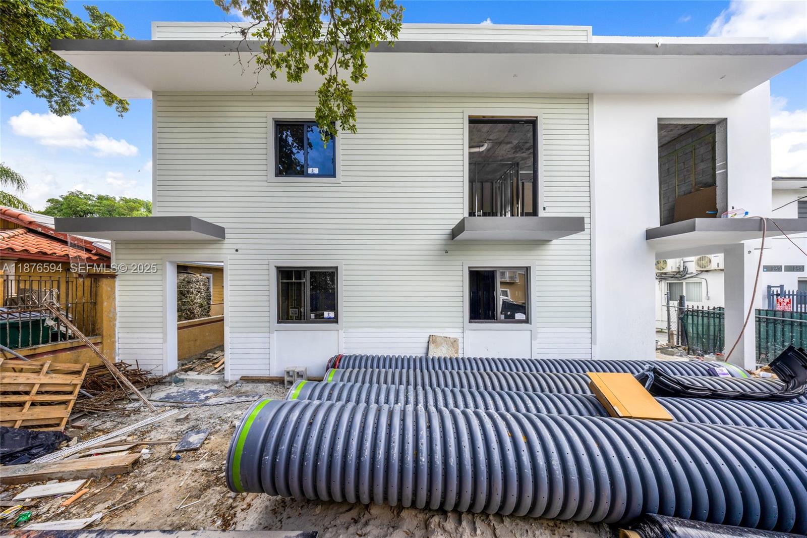1ad5be0d-1860 1254 SW 2nd St, Miami FL 33135 — #A11876594