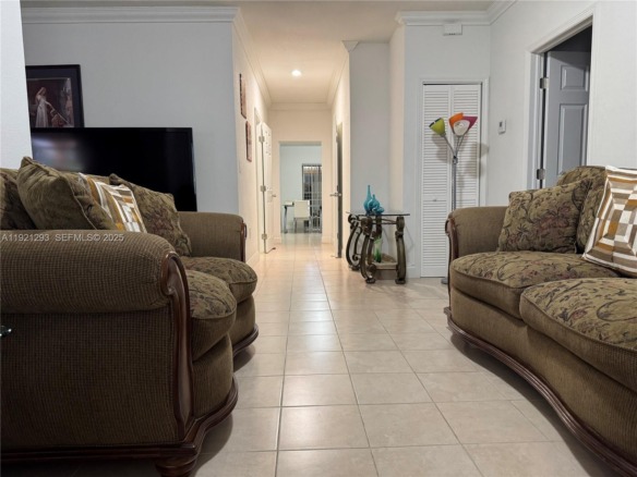 3041 NW 95th Ter, Miami FL 33147 — #A11921293
