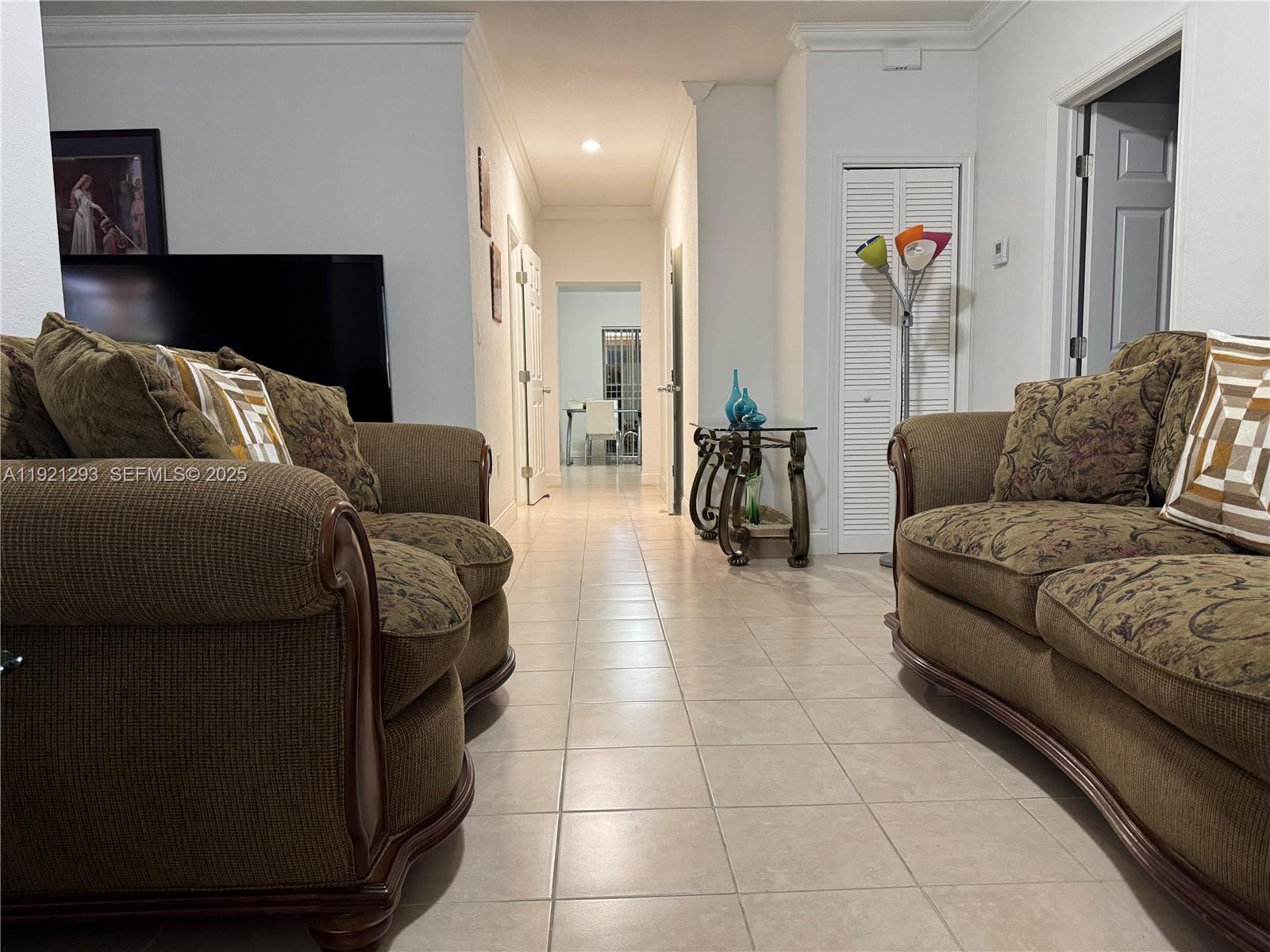 3041 NW 95th Ter, Miami FL 33147 — #A11921293