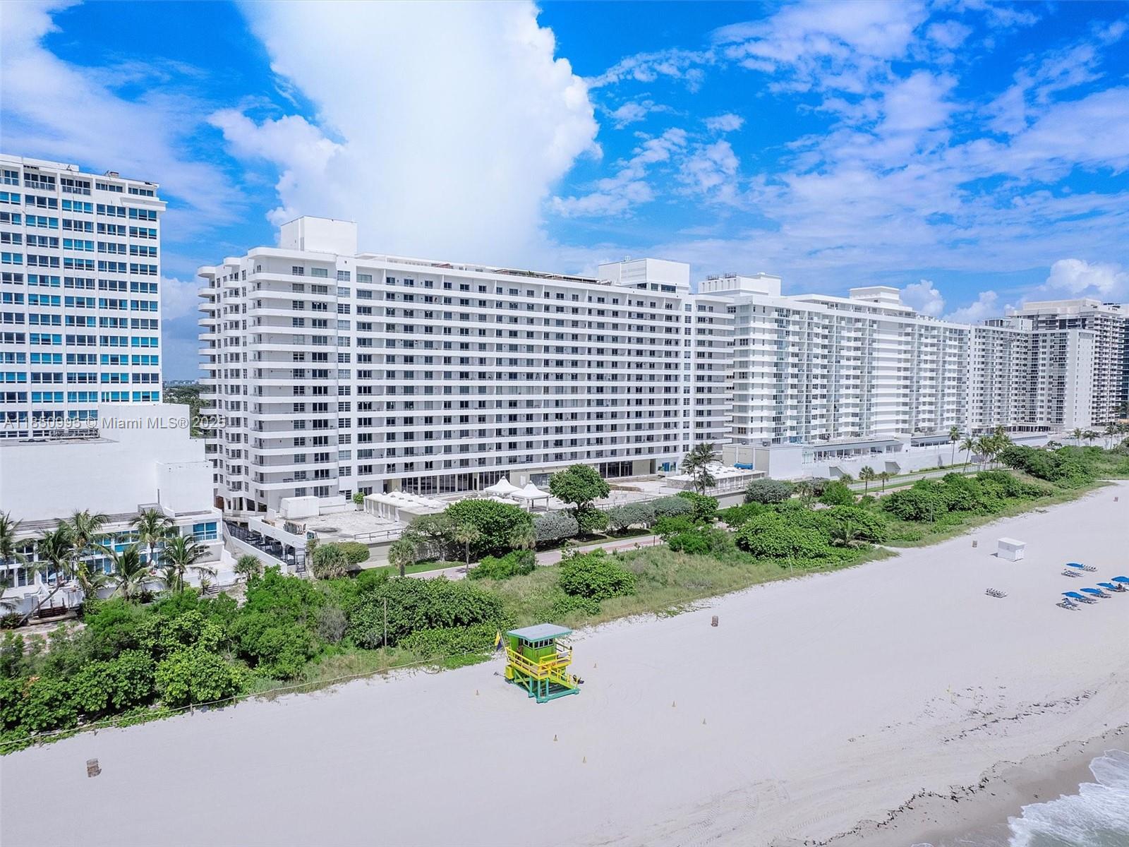1ad5be0d-1922 5555 Collins Ave # 4S, Miami Beach FL 33140 — #A11850995