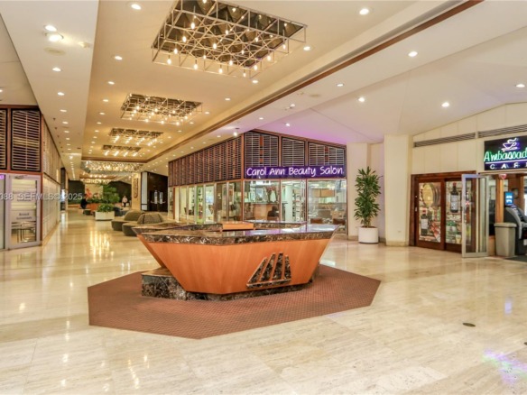 825 Brickell Bay Dr, Miami FL 33131 — #A11936088