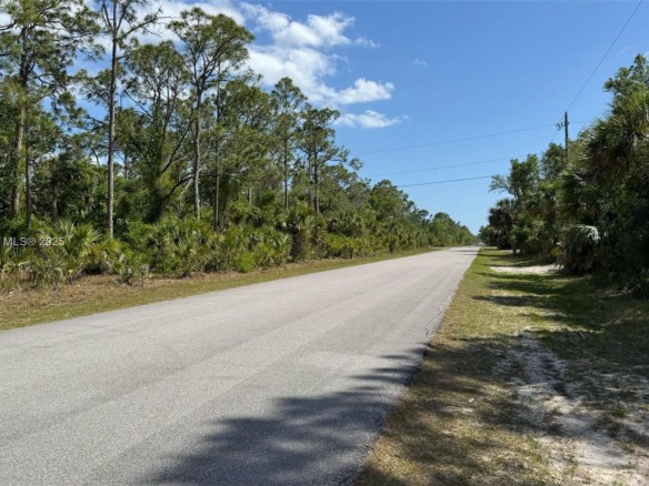 272 ELLINGTON ST, Port Charlotte FL 33953 — #A11825702