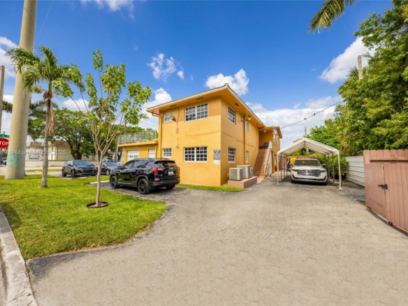 4340 NW 11th St, Miami FL 33126 — #A11815189