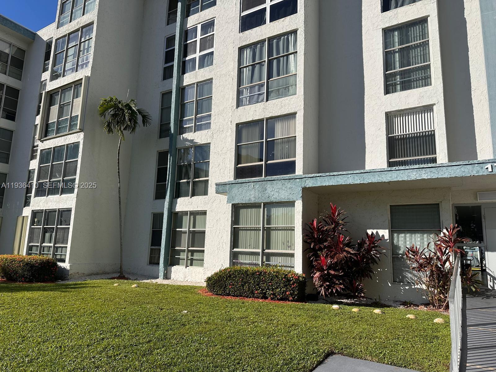 1ad5be0d-2013 17560 Atlantic Blvd # 109, Sunny Isles Beach FL 33160 — #A11936410