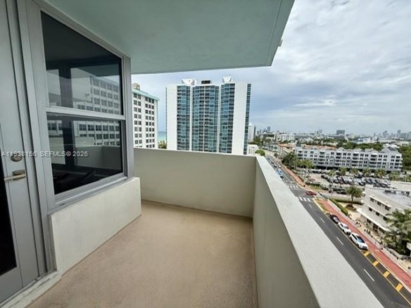 2899 Collins # 1114, Miami Beach FL 33140 — #A11938156