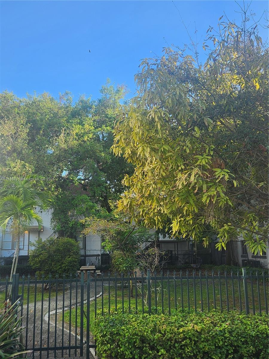 1ad5be0d-203 412 NW 4th St, Miami FL 33130 — #A11816791