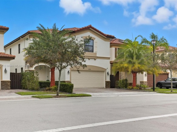 8870 NW 99th Path, Doral FL 33178 — #A11898296