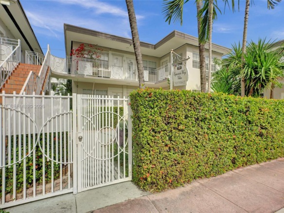 717 Espanola Way # 205, Miami Beach FL 33139 — #A11942037