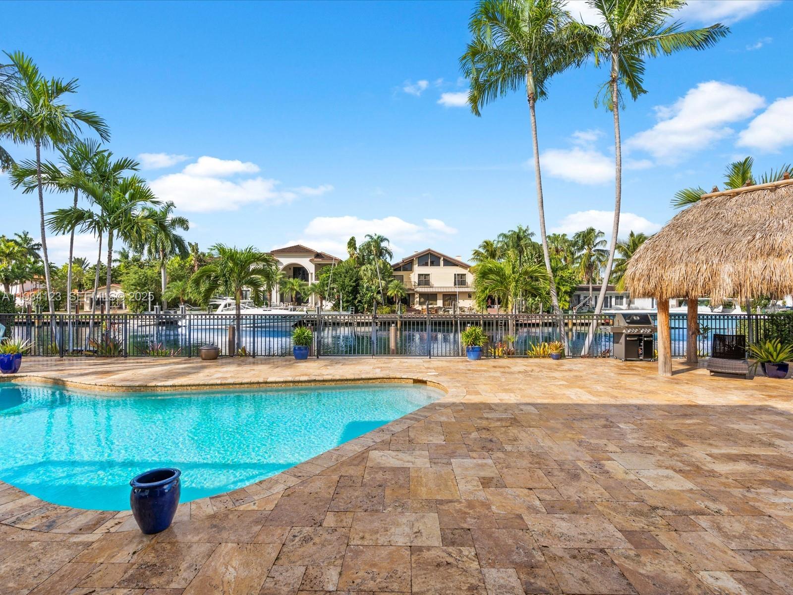 624 Palm Dr, Hallandale Beach FL 33009 — #A11934123