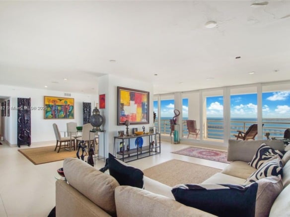 1541 Brickell Ave # 3902, Miami FL 33129 — #A11922287