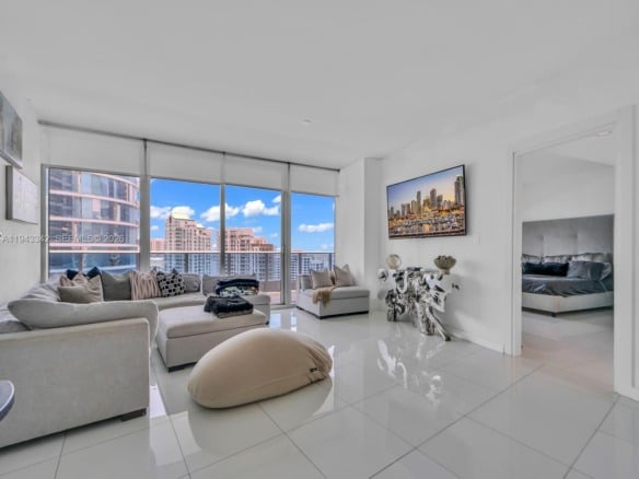 200 Biscayne Boulevard Way # 3603, Miami FL 33131 — #A11943342